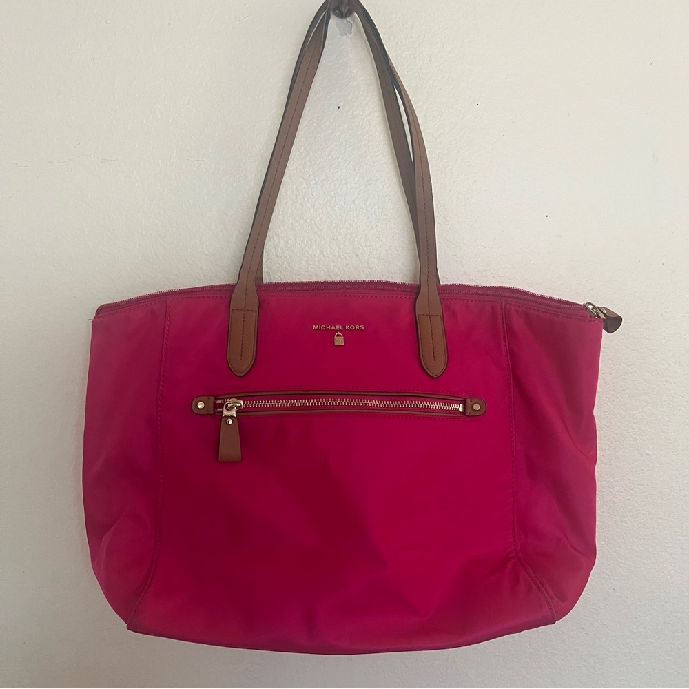 Michael Kors Kelsey Nylon Uktra Pink Women’s Tote Bag